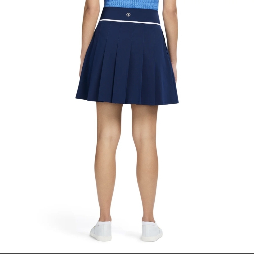 Izod Performance Naiomy Pleated Skort - Picture 2 of 8